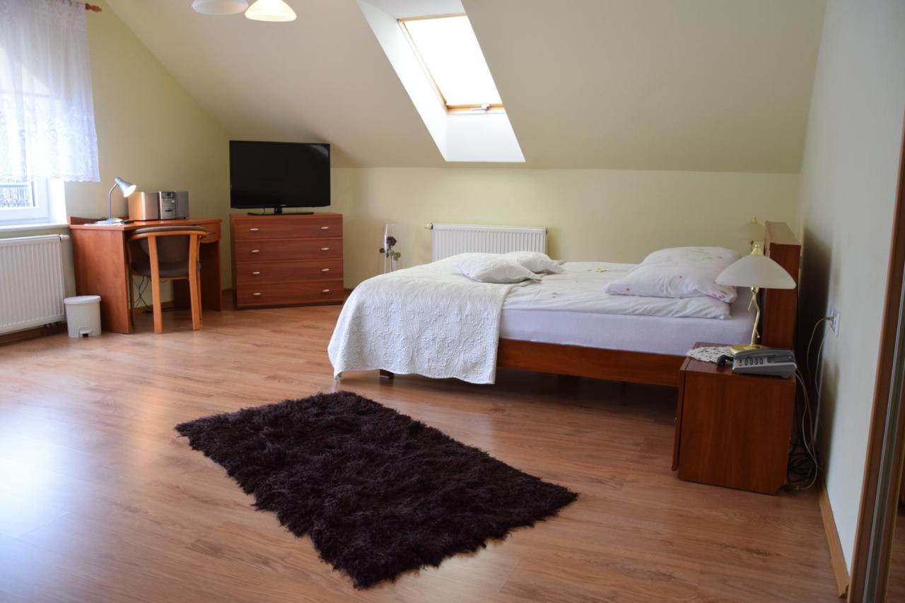 Inter-Bar-Motel Nowe Marzy Buitenkant foto