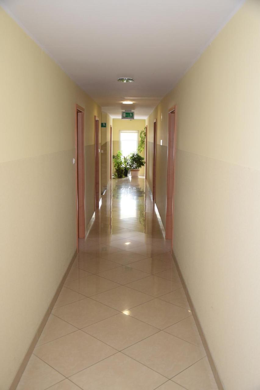 Inter-Bar-Motel Nowe Marzy Buitenkant foto